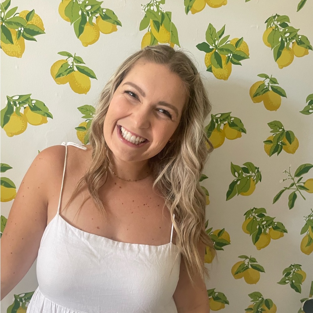Meet your Posher, Lexi